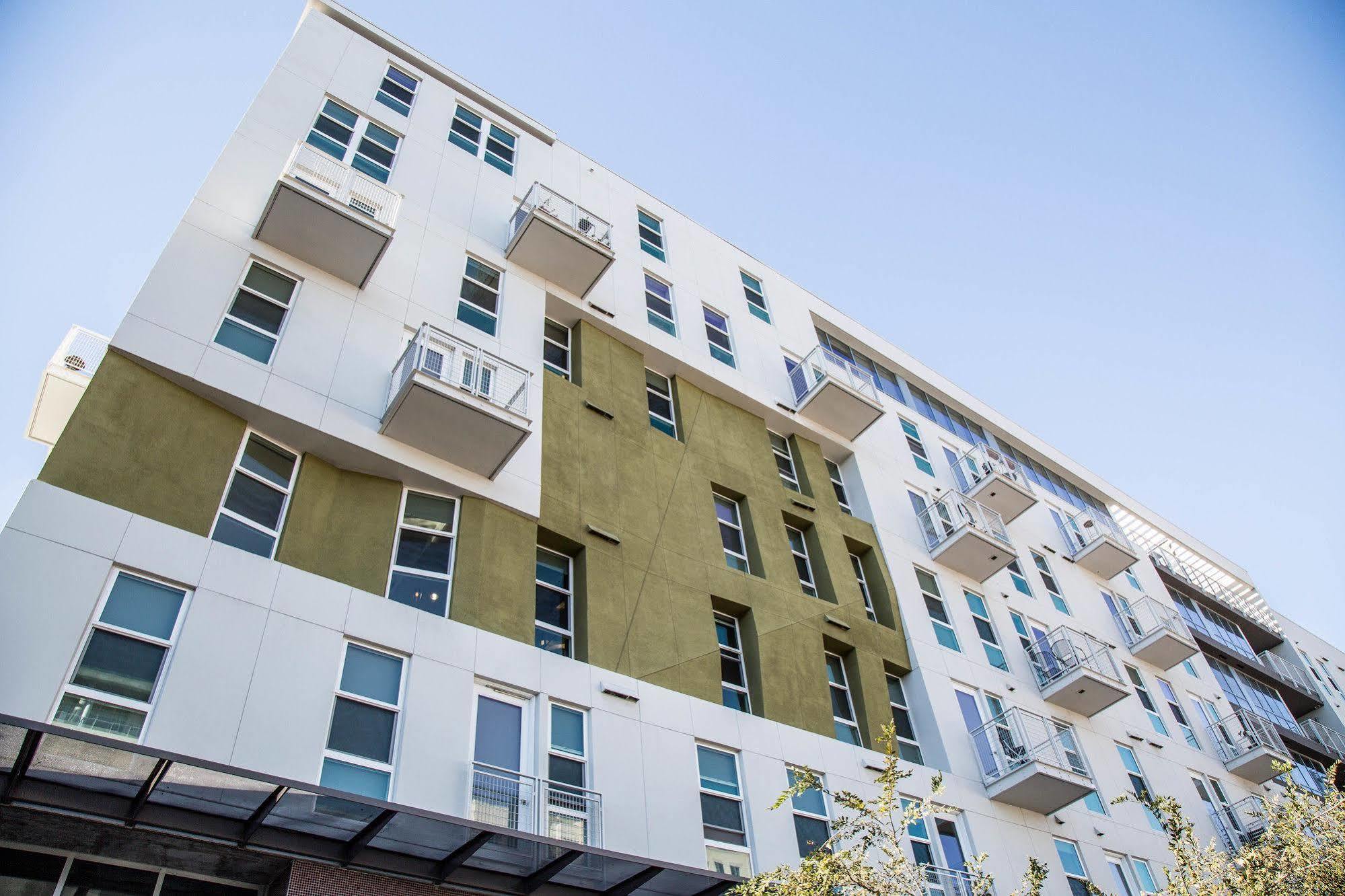 Stylish Apartments In San Diego East Village Exterior foto