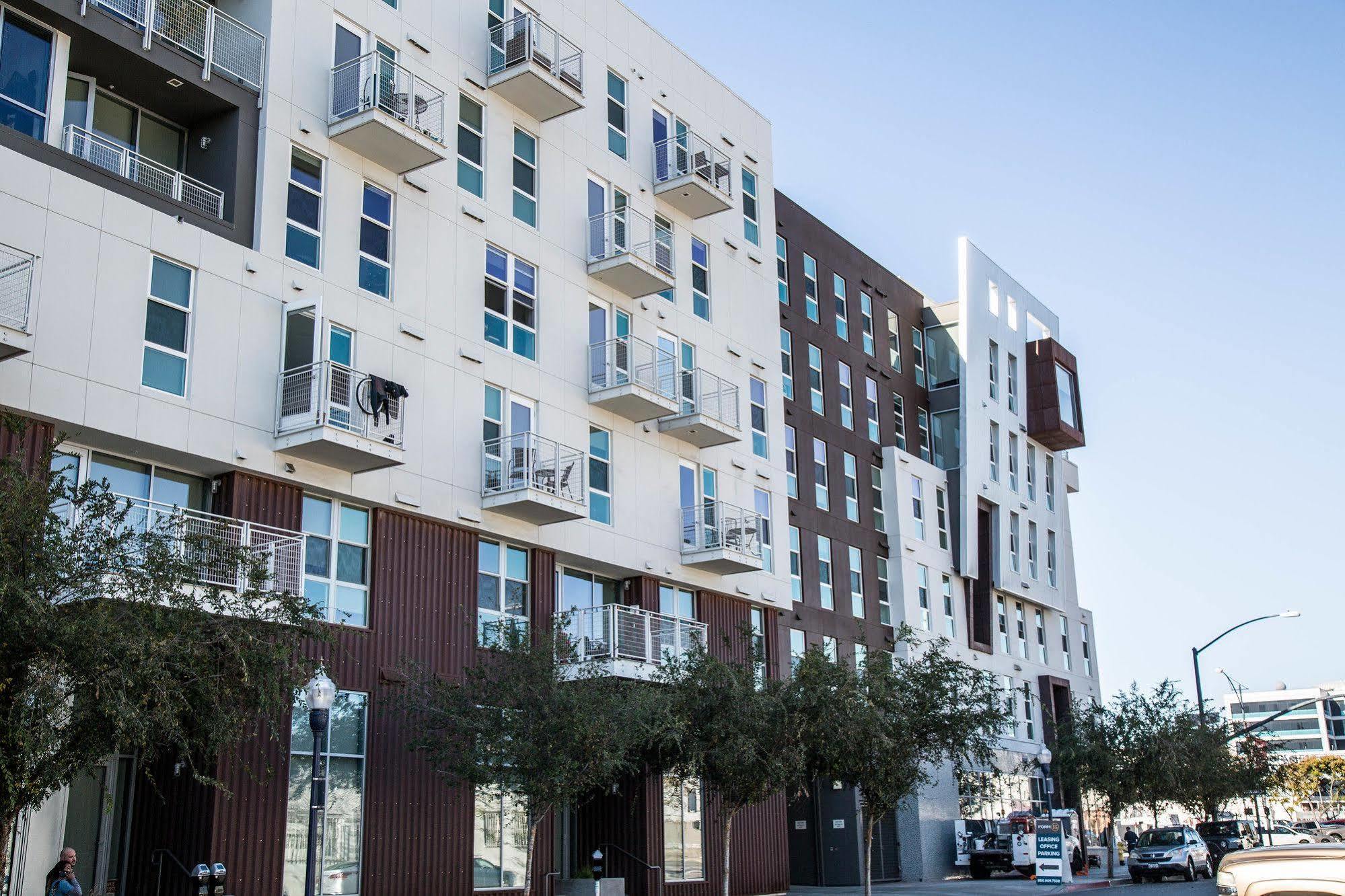 Stylish Apartments In San Diego East Village Exterior foto